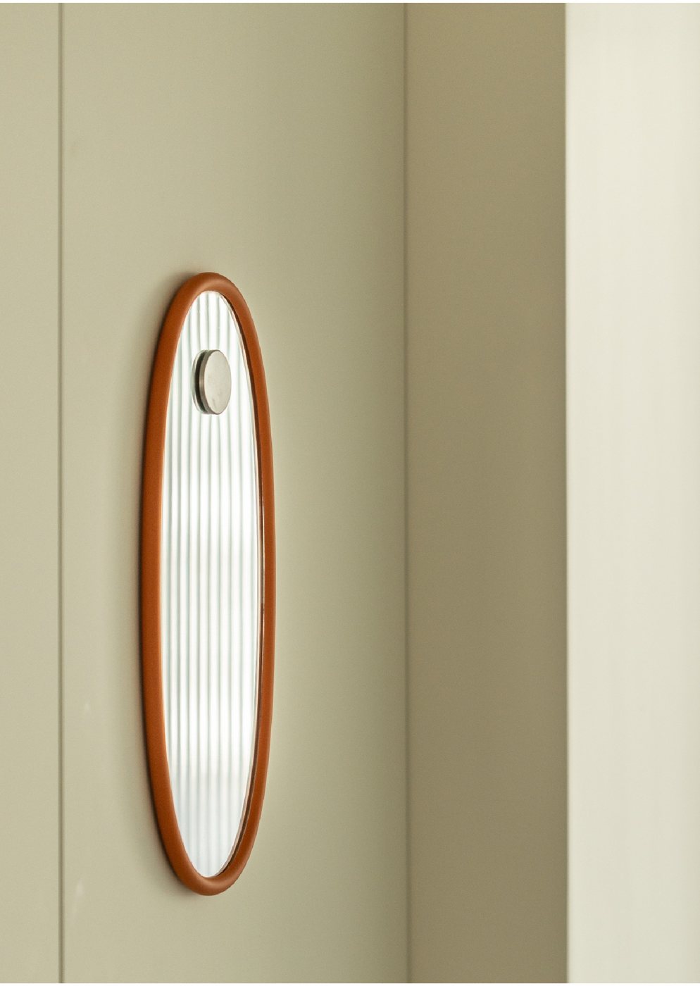 Docking Station 08 Mirror